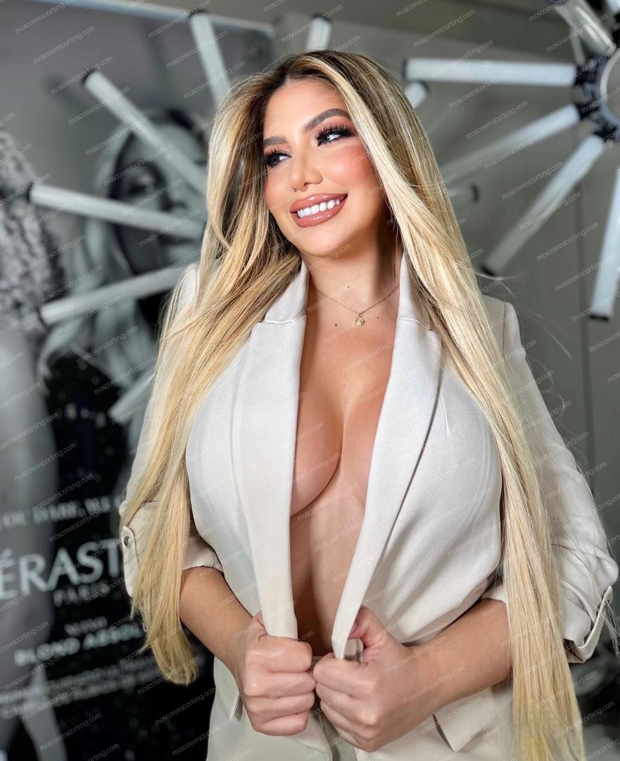 Эскорт модель Александра из Москвы