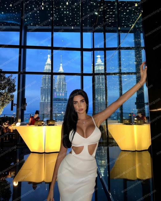 Эскорт модель Бриони из Москвы