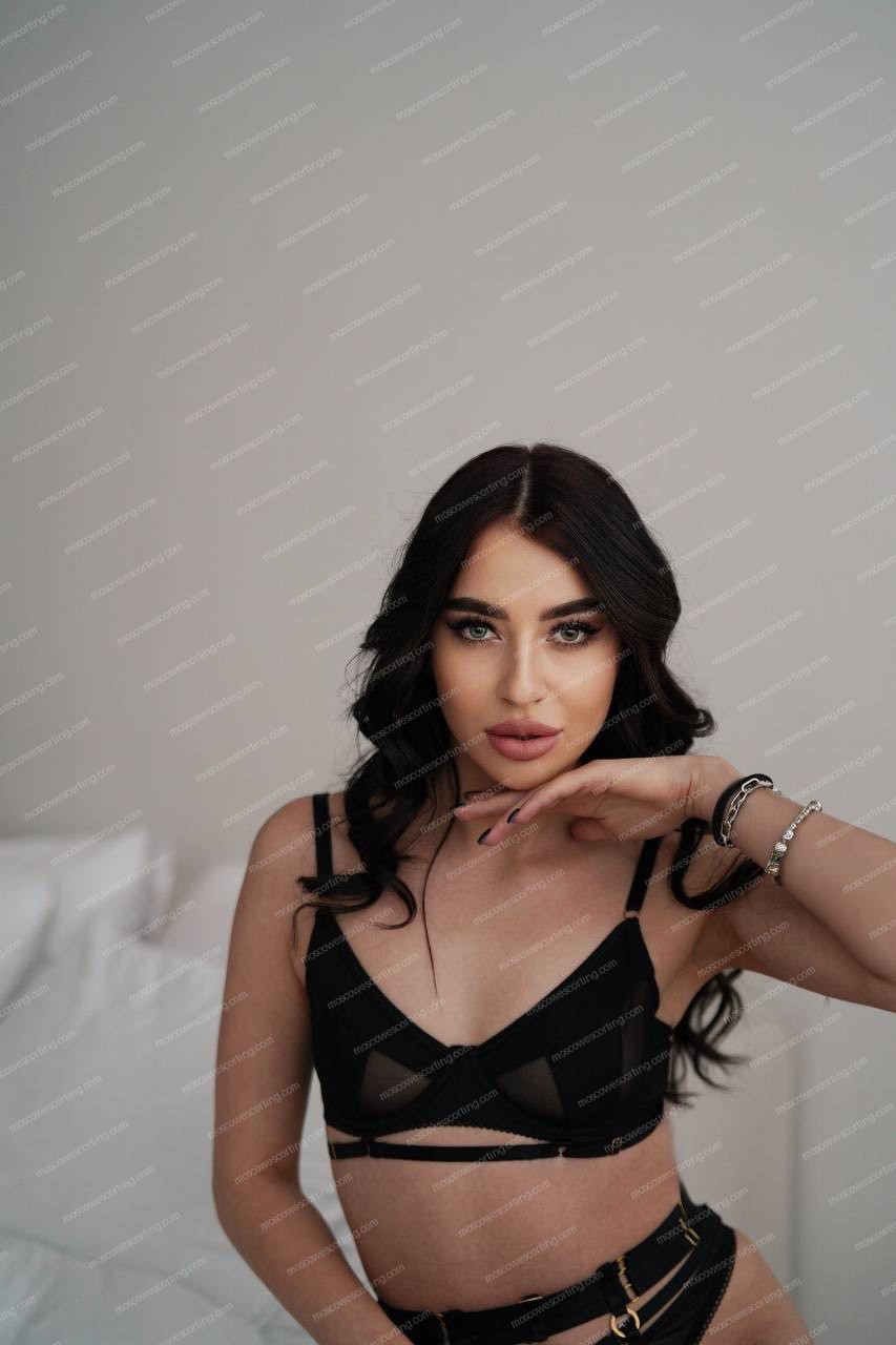 Эскорт модель Эйра из Москвы