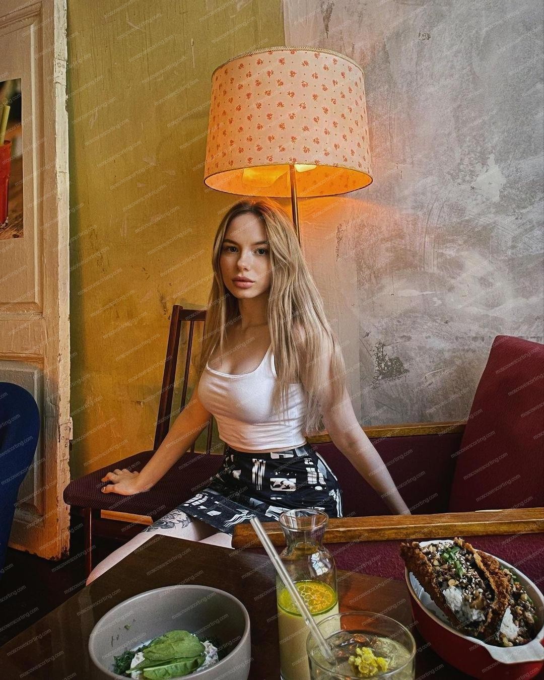 Эскорт модель Хэдли из Москвы