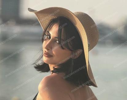 Эскорт модель Иззи из Москвы