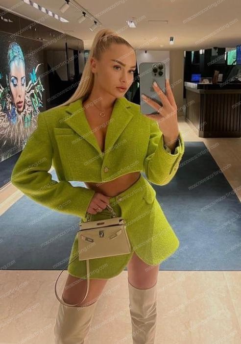 Эскорт модель Кара из Москвы