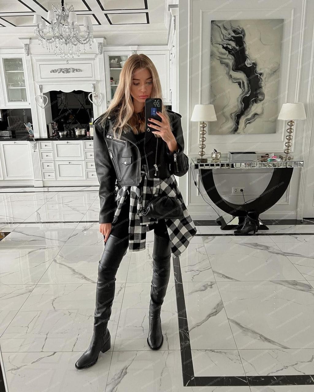 Эскорт модель Лана из Москвы