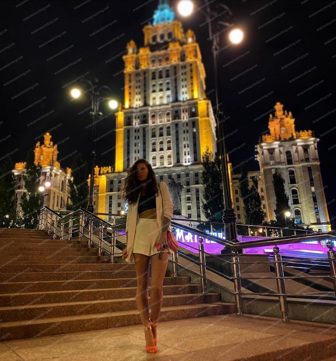 Эскорт модель Лаура из Москвы