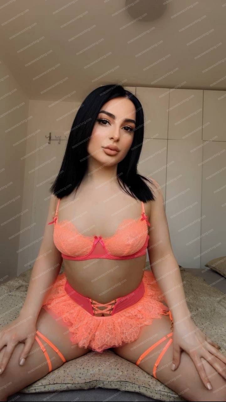 Эскорт модель Мила из Москвы