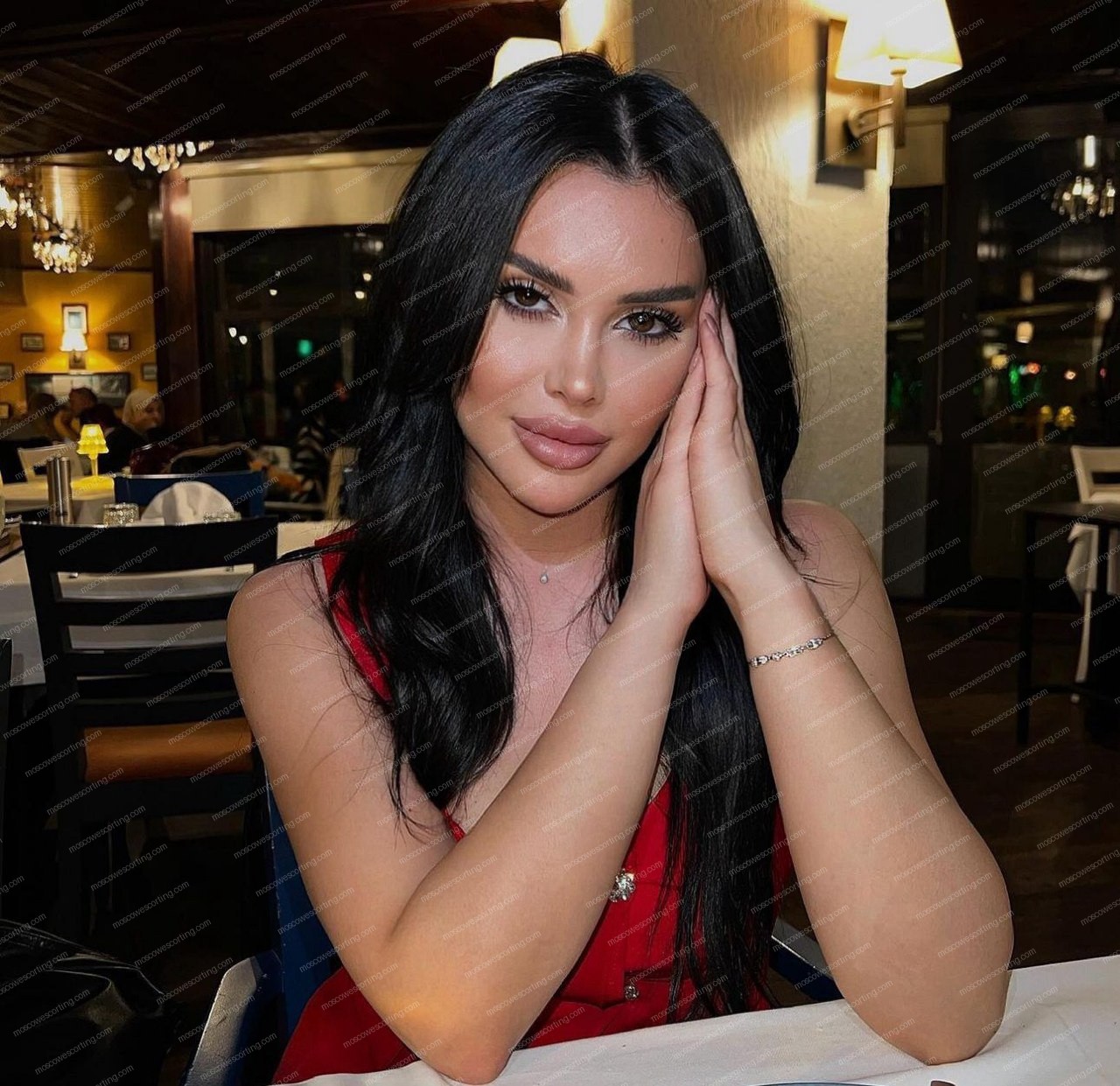 Эскорт модель Нора из Москвы