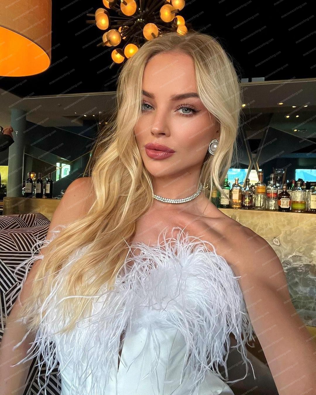 Эскорт модель Зоэль из Москвы